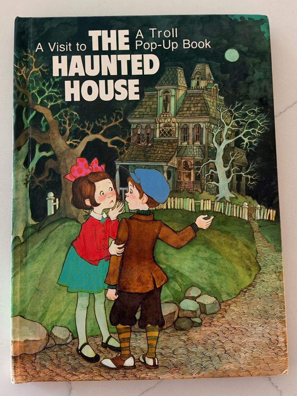 1987 “A Visit to the Haunted House” Pop Up Art Book Classic Halloween